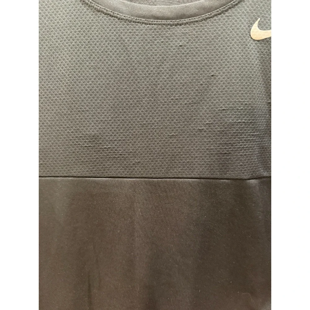 Women's Nike Running Dri Fit Size M Black‎ Long Sleeve Crop Top Cropped Length